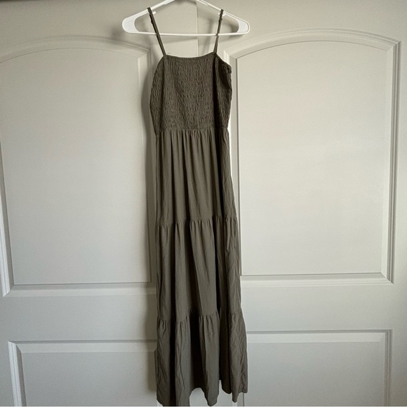 Women’s Maxi Dress - Picture 5 of 6